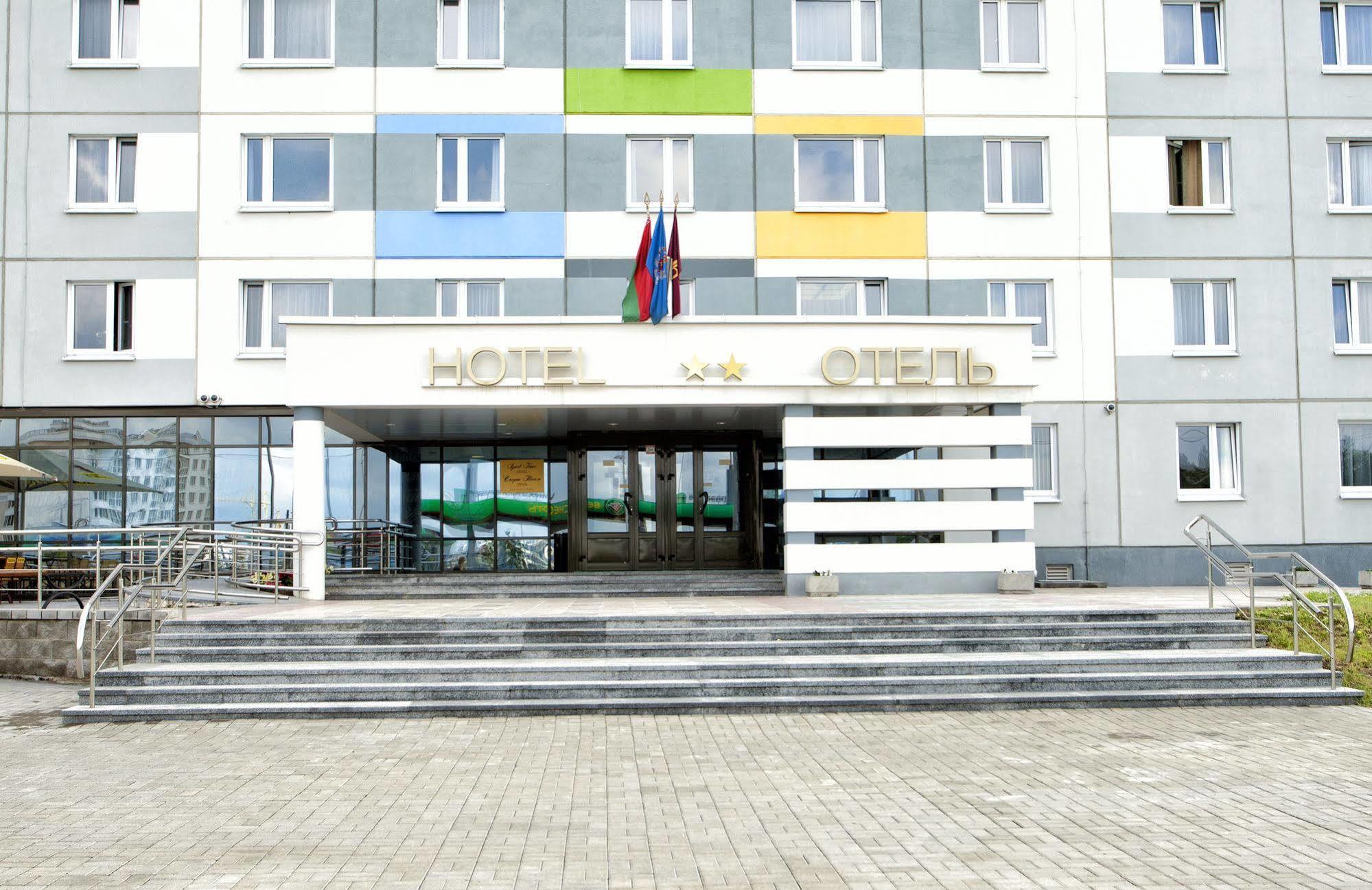 Sport Time Hotel Minsk Exterior photo